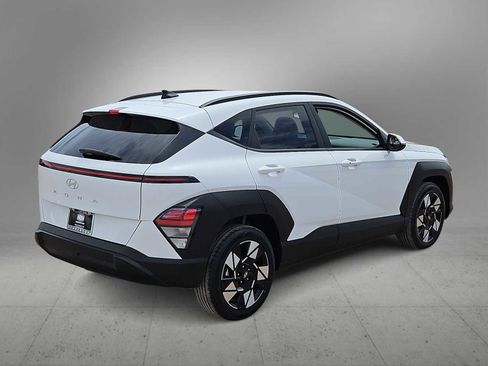 Certified 2025 Hyundai Kona SEL FWD image 8