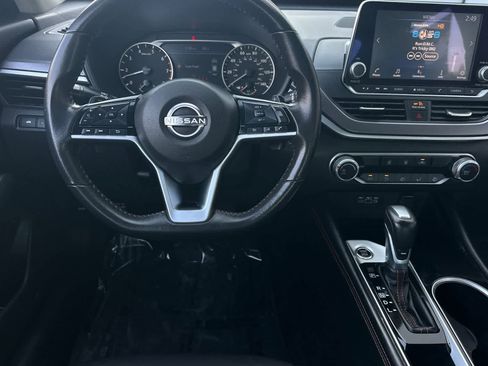 Used 2024 Nissan Altima 2.5 SR image 16