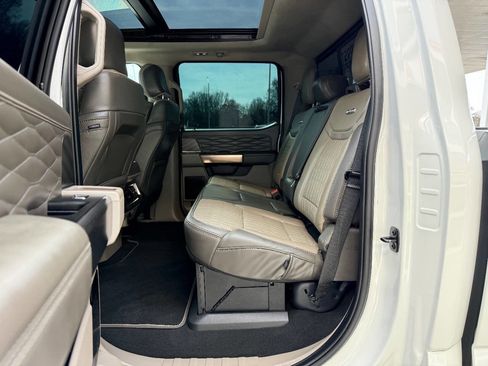 Used 2025 Ford F450 Platinum w/ Platinum Plus Package image 37