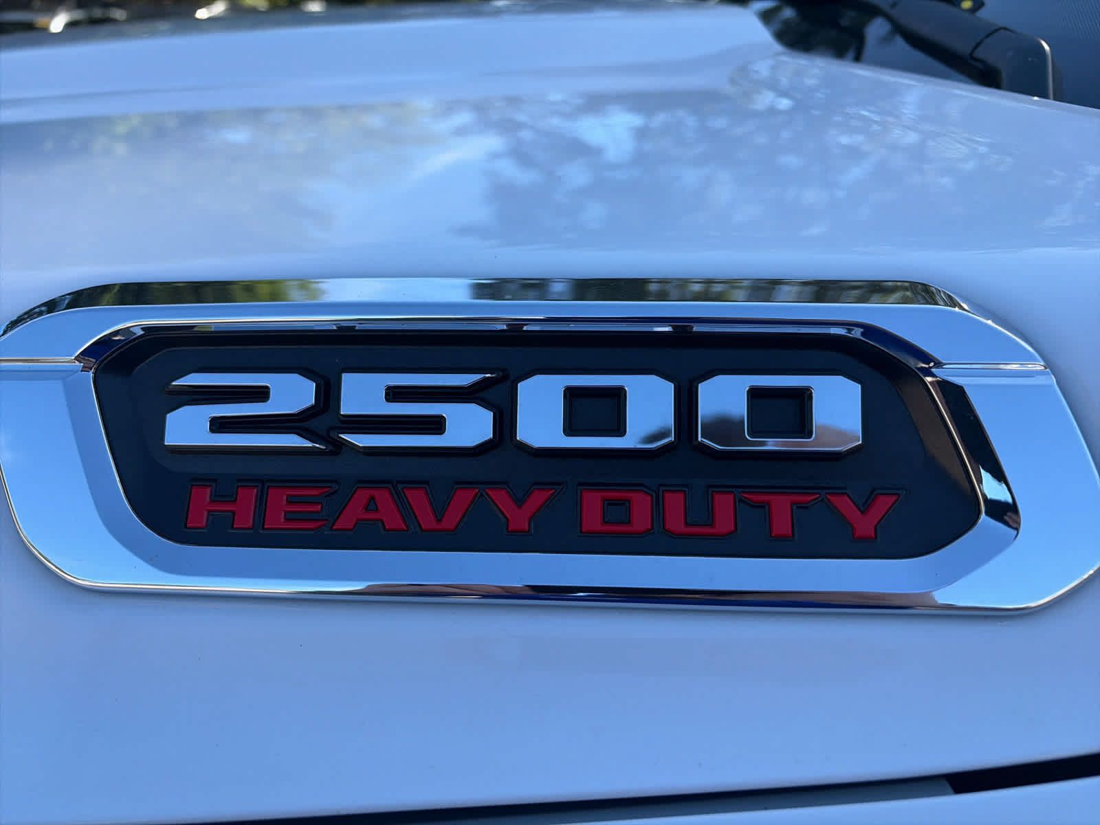 Used 2019 RAM 2500 Laramie AWD/4WD image 4