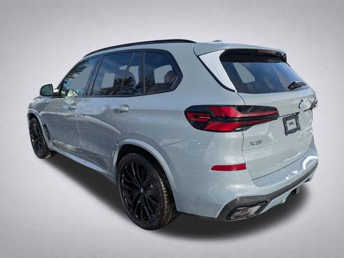 New 2026 BMW X5 xDrive40i w/ M Sport Package AWD/4WD image 6