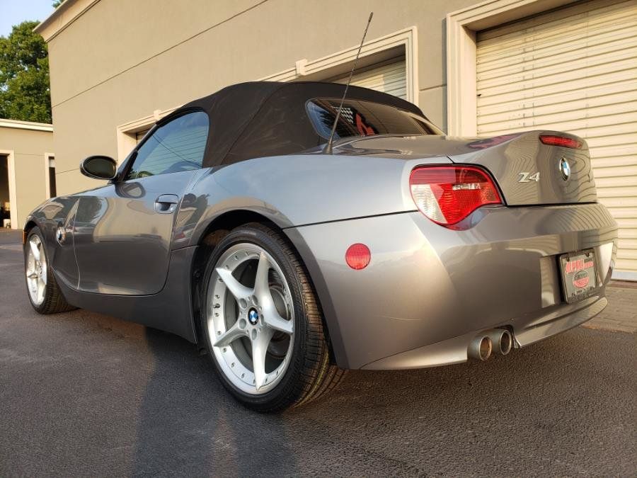 Used 2008 BMW Z4 3.0si RWD image 6