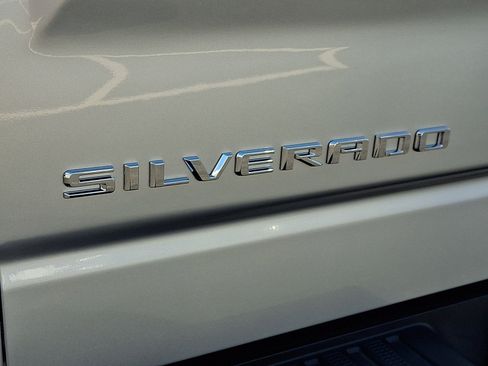 Used 2022 Chevrolet Silverado 1500 LT Trail Boss w/ Bed Protection Package AWD/4WD image 29