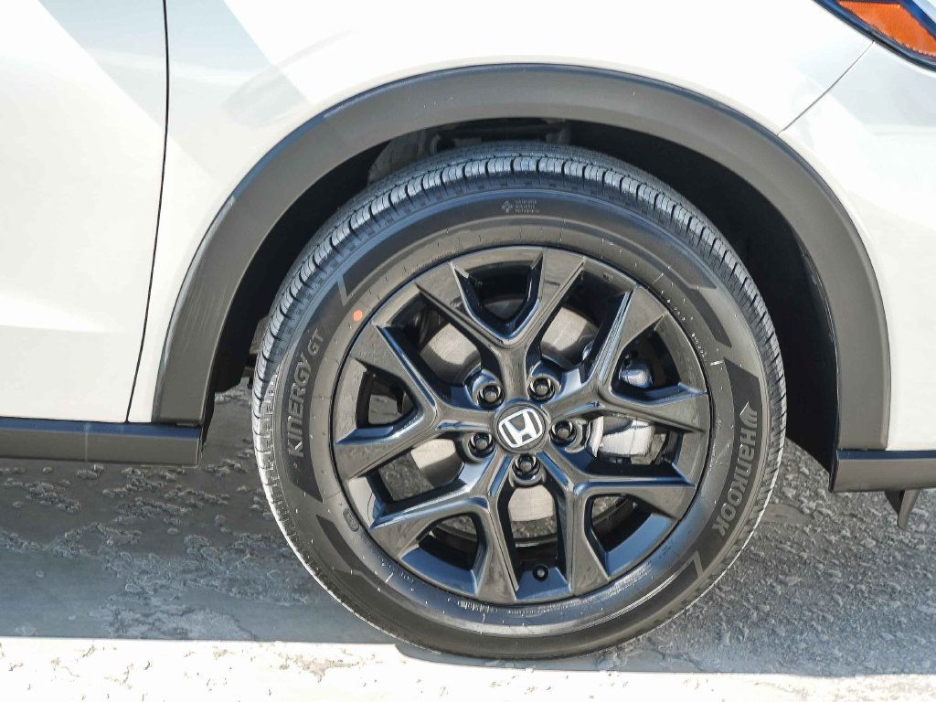 Certified 2024 Honda HR-V Sport image 10