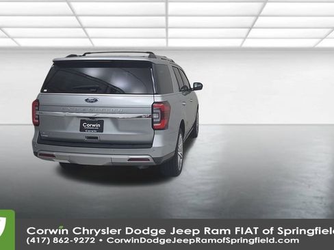 Used 2024 Ford Expedition Limited image 13