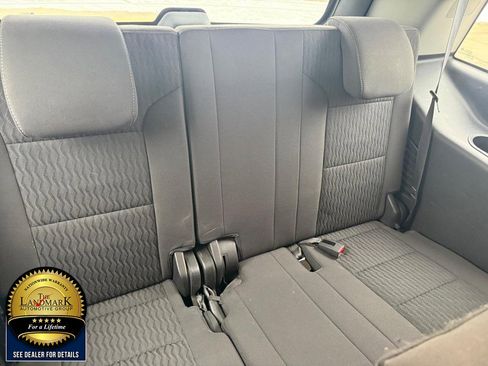 Used 2018 GMC Yukon SLE image 16