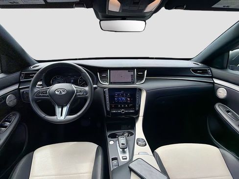 Used 2025 INFINITI QX55 Essential image 16