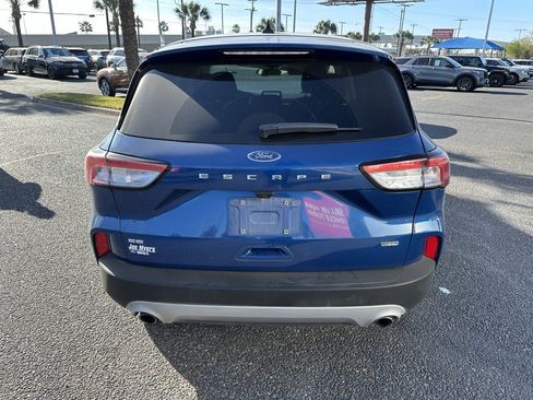 Used 2022 Ford Escape SE w/ Convenience Package image 5