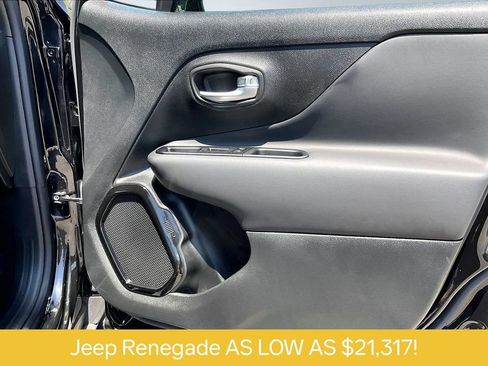 Used 2022 Jeep Renegade Altitude w/ Convenience Group AWD/4WD image 23