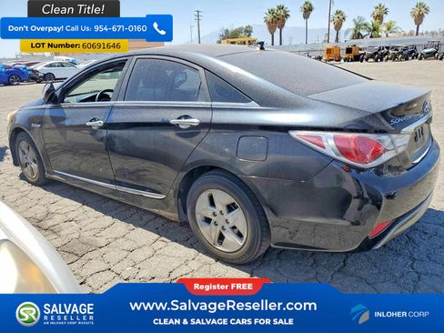 Used 2012 Hyundai Sonata Hybrid w/ Leather Pkg FWD image 3