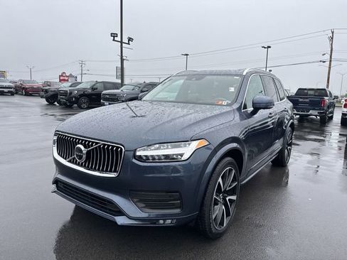 Used 2022 Volvo XC90 T6 Momentum w/ Advanced Package image 1