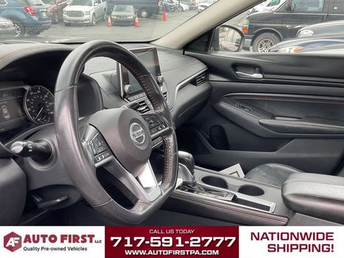 Used 2022 Nissan Altima 2.5 SR w/ Midnight Edition Package FWD image 5