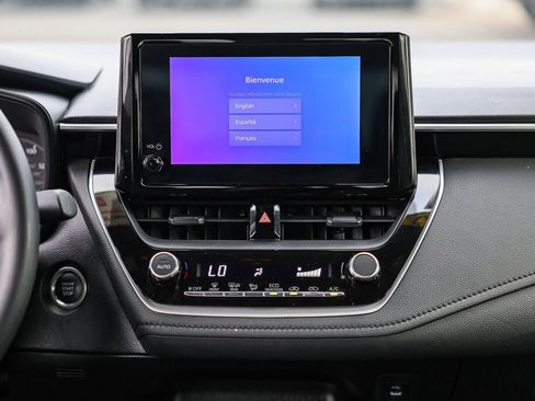 Certified 2025 Toyota Corolla SE FWD image 3