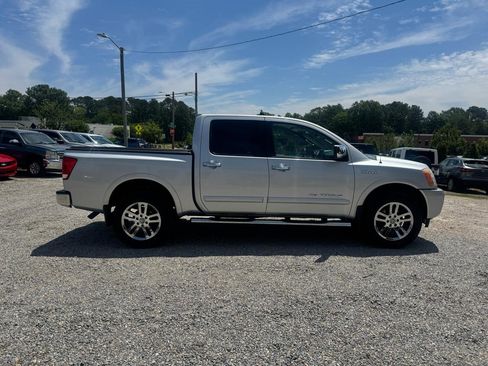 Used 2014 Nissan Titan SL w/ SL Heavy Metal Package AWD/4WD image 4
