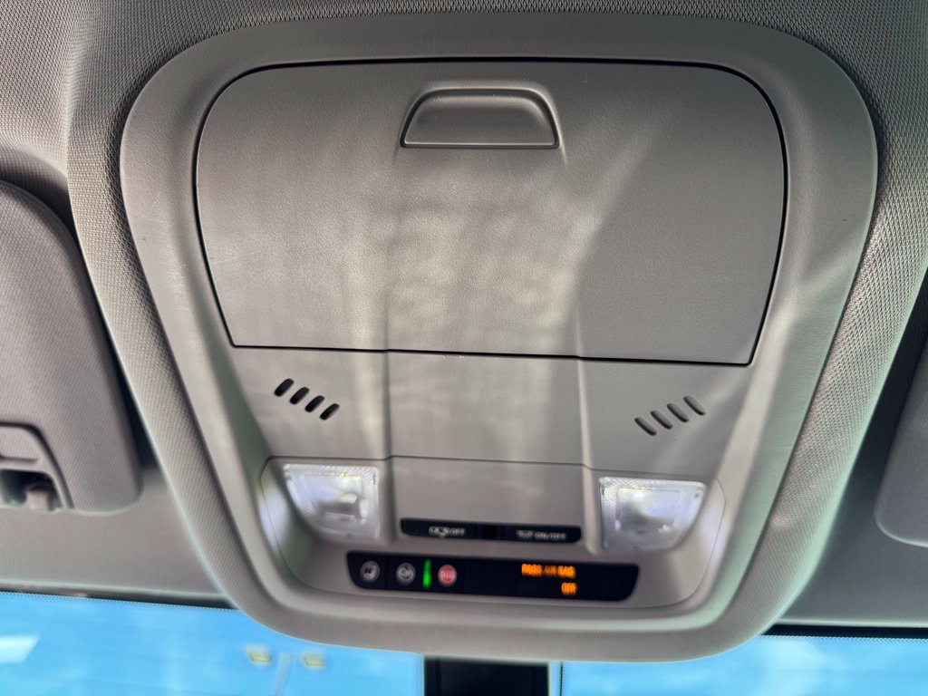 Used 2018 GMC Acadia SLE FWD image 14
