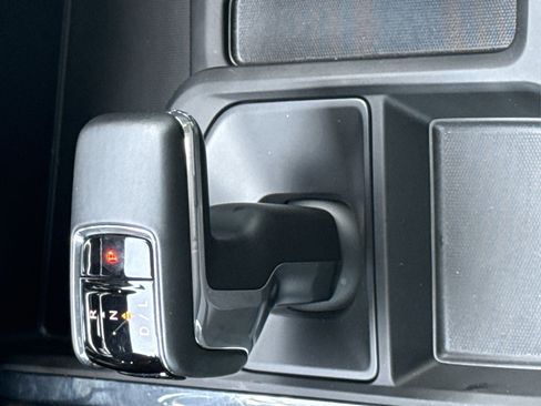Used 2025 Chevrolet Silverado 1500 High Country w/ Midnight Edition AWD/4WD image 26