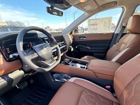 New 2026 Nissan Pathfinder Platinum w/ Cargo Package image 22