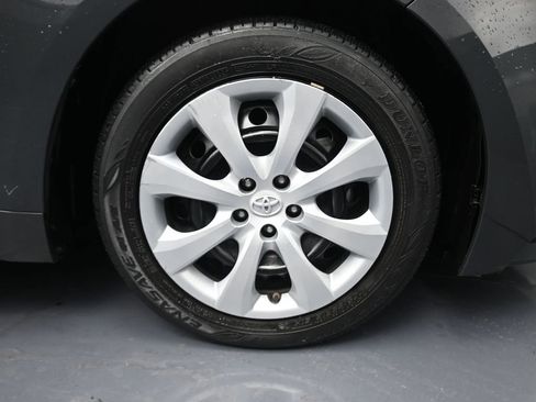 Used 2023 Toyota Corolla LE image 5