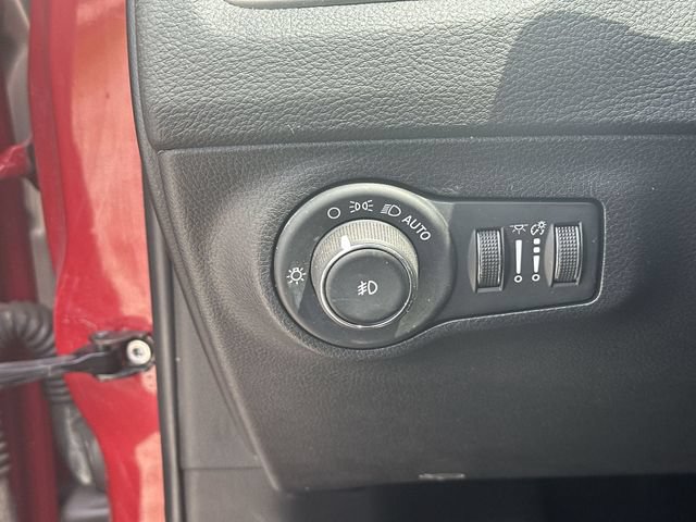 Used 2019 Jeep Compass Latitude w/ Popular Equipment Group AWD/4WD image 18