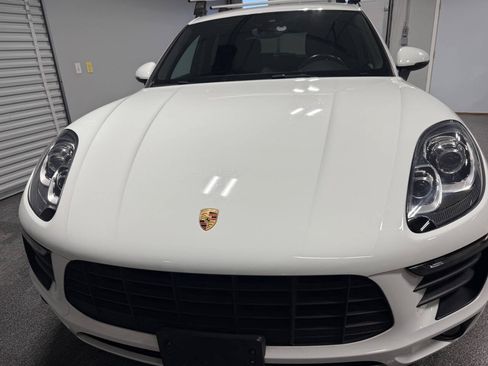 Used 2018 Porsche Macan AWD/4WD image 4