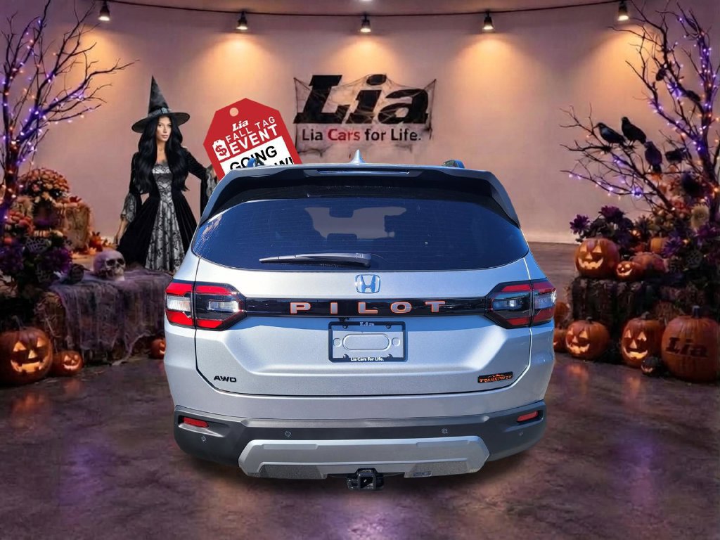 New 2026 Honda Pilot TrailSport image 4