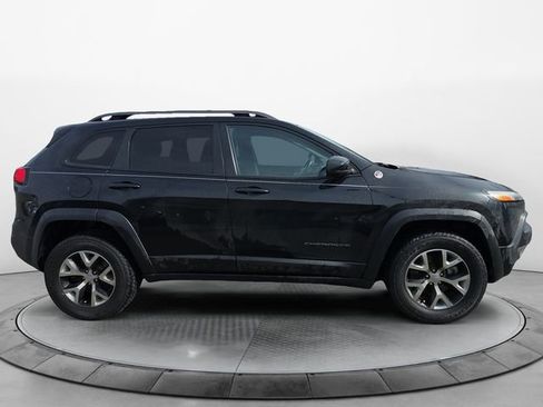 Used 2015 Jeep Cherokee Trailhawk w/ Cold Weather Group image 6