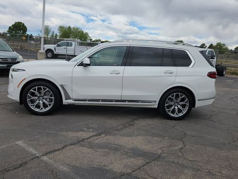 Used 2025 BMW X7 xDrive40i AWD/4WD image 6