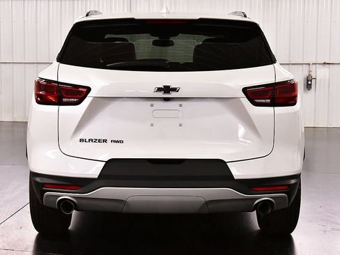 Used 2023 Chevrolet Blazer LT AWD/4WD image 6