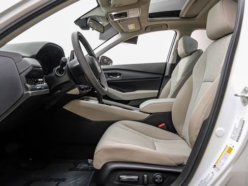 Used 2024 Honda Accord EX image 4