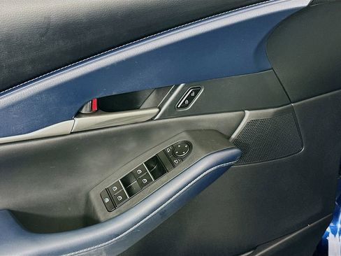 Used 2021 MAZDA CX-30 FWD 2.5 S w/ Select Package image 18