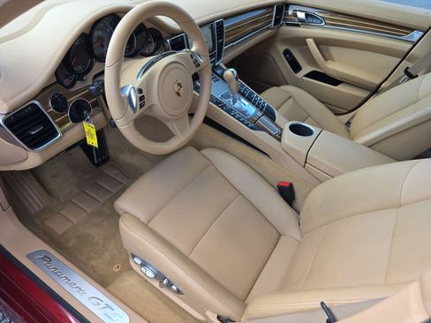 Used 2013 Porsche Panamera GTS AWD/4WD image 4