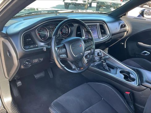 Used 2022 Dodge Challenger R/T w/ Plus Package image 30