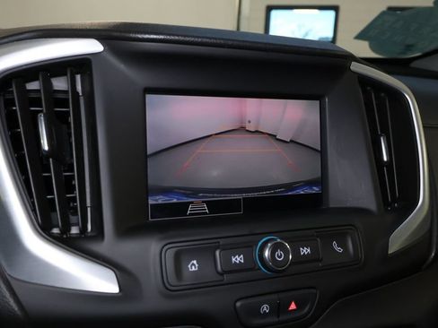 Used 2024 GMC Terrain SLE AWD/4WD image 29
