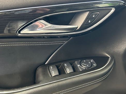 Used 2022 Buick Envision Preferred image 9