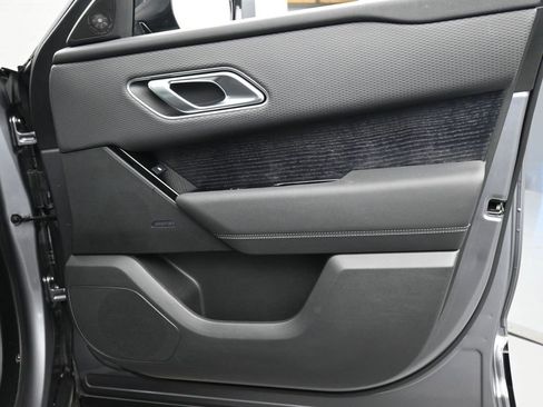 Used 2023 Land Rover Range Rover Velar R-Dynamic S image 25