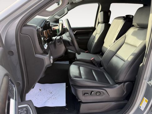 Used 2025 GMC Sierra 1500 SLT image 13