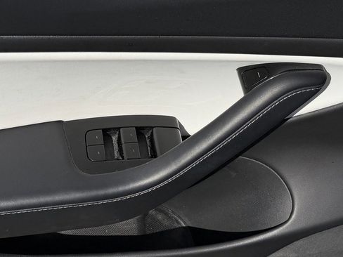 Used 2020 Tesla Model 3 Long Range image 29