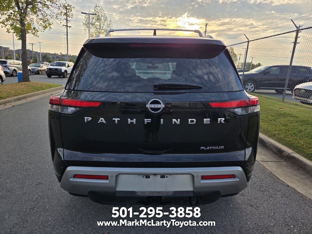 Used 2023 Nissan Pathfinder Platinum FWD image 4