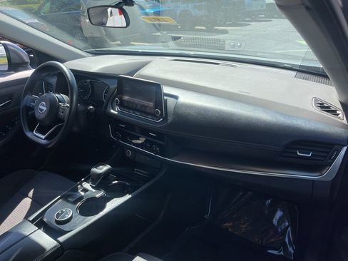 Certified 2023 Nissan Rogue SV image 10