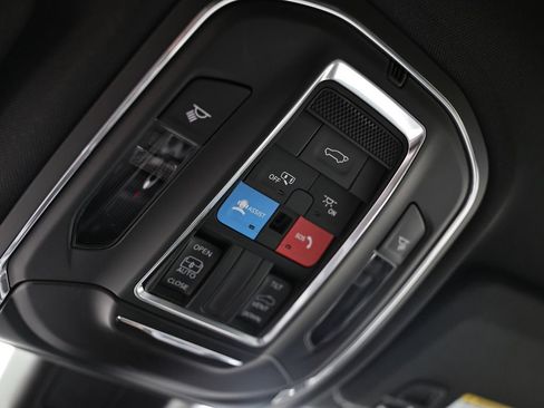 Used 2024 Jeep Grand Cherokee L Altitude AWD/4WD image 40