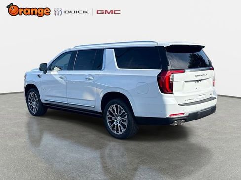 New 2026 GMC Yukon XL Denali w/ Denali Reserve Package RWD image 7