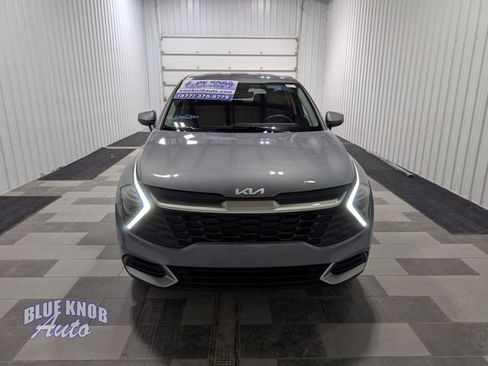 Used 2025 Kia Sportage LX image 6