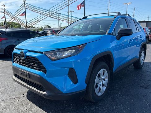 Used 2020 Toyota RAV4 LE w/ All Weather Liner Package AWD/4WD image 3
