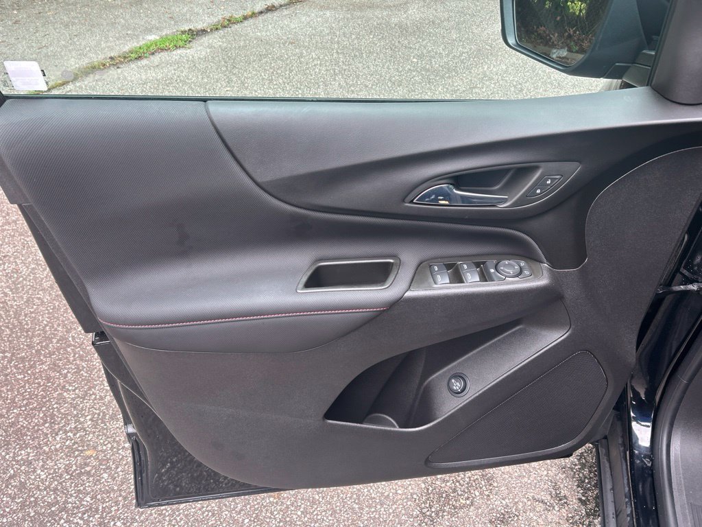 Used 2024 Chevrolet Equinox RS FWD image 15
