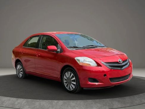 Used 2008 Toyota Yaris S FWD image 3