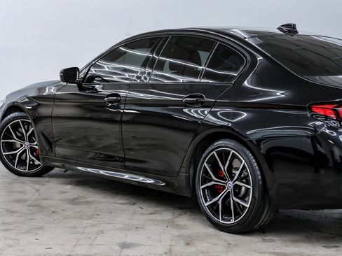 Used 2023 BMW M550i xDrive w/ Executive Package image 10