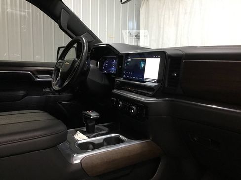 Used 2023 Chevrolet Silverado 1500 High Country w/ LPO, Dark Essentials Package AWD/4WD image 25