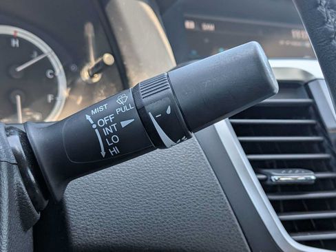 Certified 2017 Honda Accord EX-L image 24