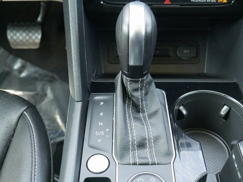 Used 2022 Volkswagen Atlas SEL image 24