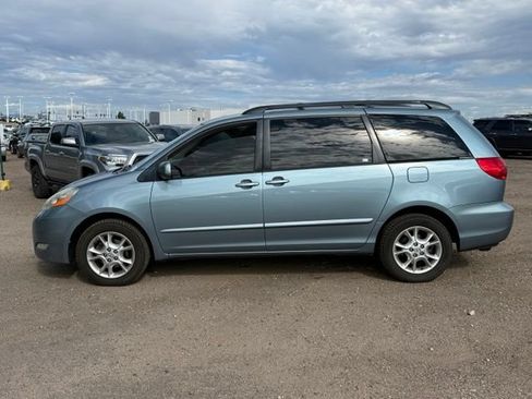Used 2006 Toyota Sienna XLE w/ XLE Pkg 9 AWD/4WD image 2